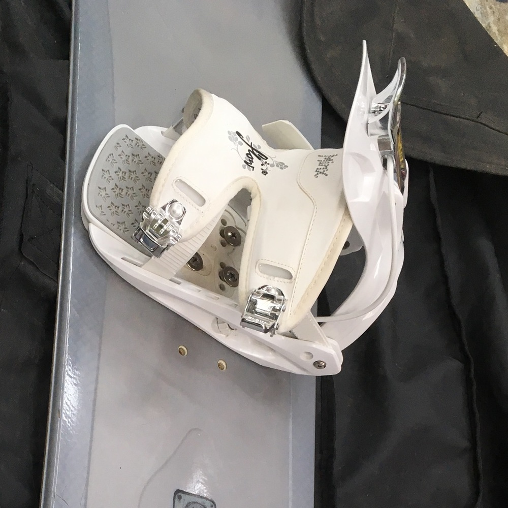 Minx flow snowboard bindings